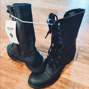 Black boot